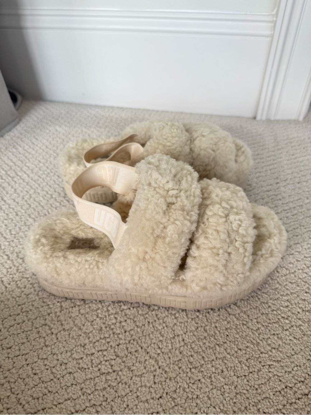 UGG Women's Oh Fluffita Platform Slipper in Cream